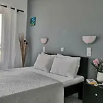 Tropicana Szálloda