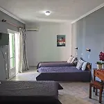 Tropicana Szálloda 3*