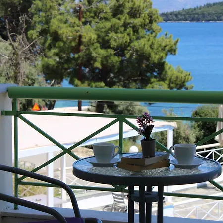 Tropicana 3* Nydri (Lefkada)
