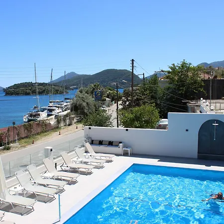 Tropicana Hotel 3*