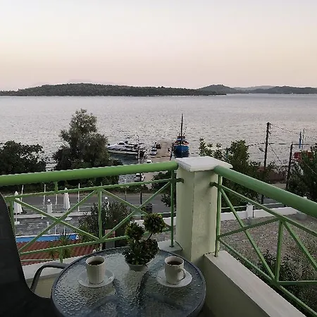 Tropicana Szálloda